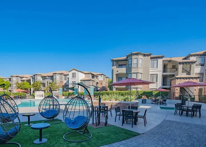 Near State Farm Stadium With Pool Gym Balcony Wd Glendale