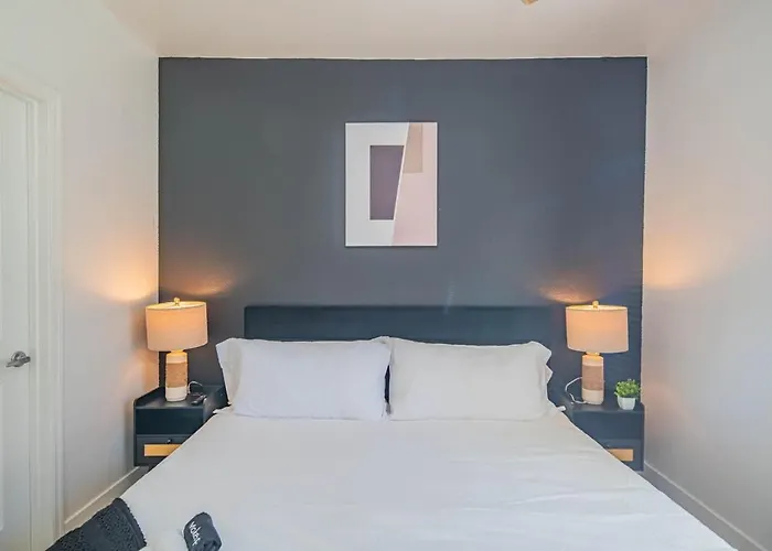 Near State Farm Stadium With Pool Gym Balcony Wd Apartment *