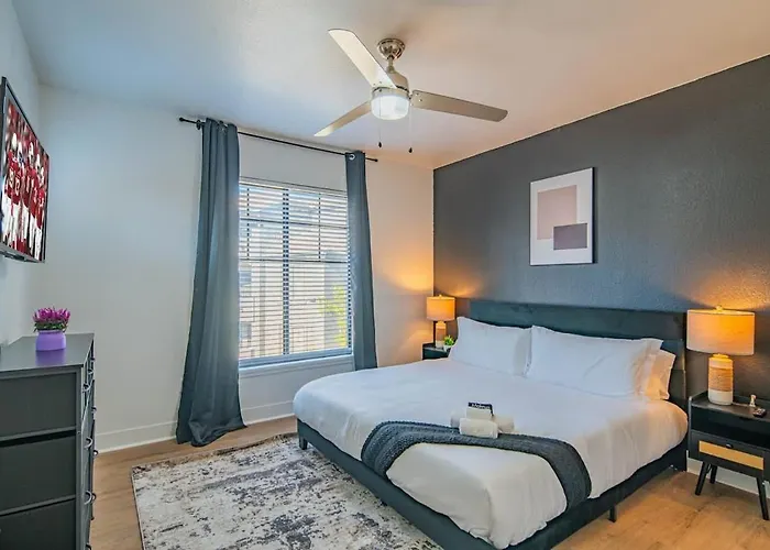 Near State Farm Stadium With Pool Gym Balcony Wd Apartment