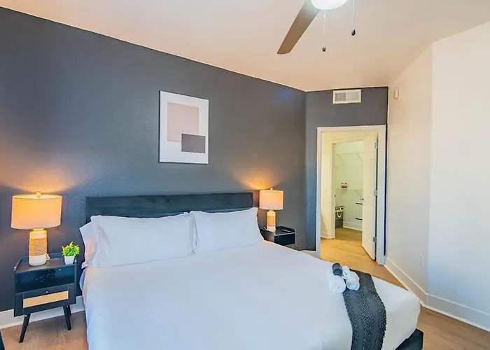 Apartment Near State Farm Stadium With Pool Gym Balcony Wd