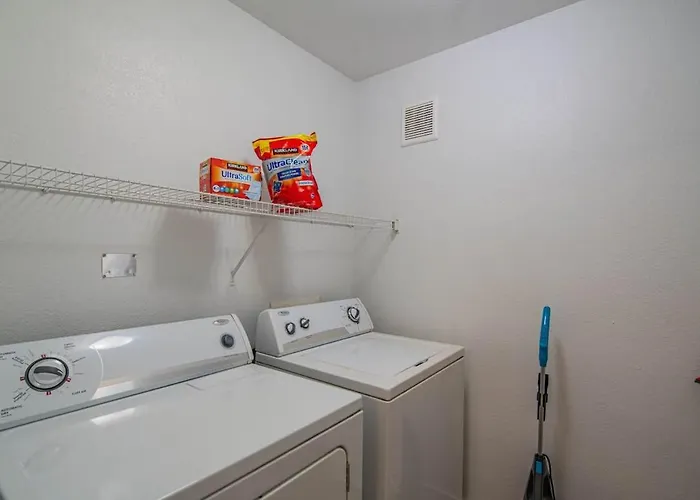 Near State Farm Stadium With Pool Gym Balcony Wd Apartment